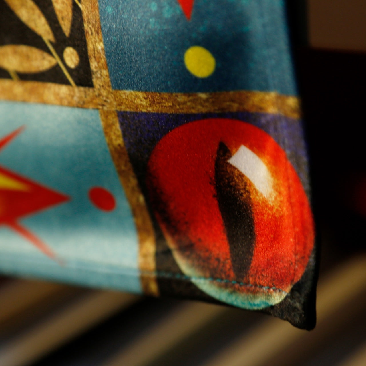 Shadow Night Raven Reading Cloth (Blue)