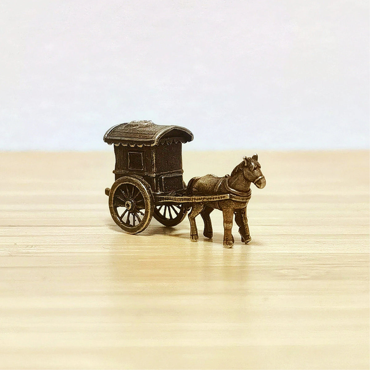 Carriage of Destiny – Antique Brass Horse Carriage Symbol of Life’s Journey, New Paths & Fortune