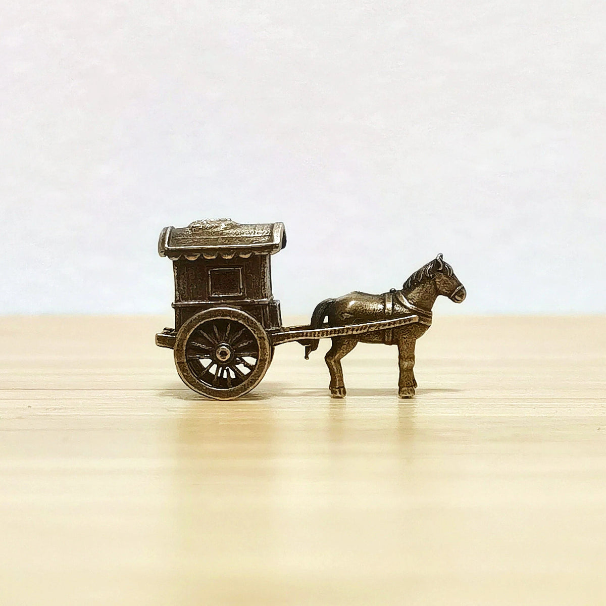 Carriage of Destiny – Antique Brass Horse Carriage Symbol of Life’s Journey, New Paths & Fortune
