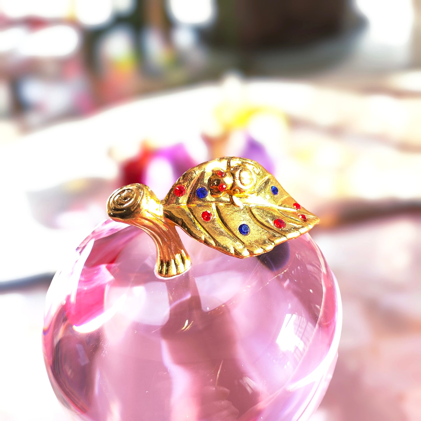 The Oracle Apple — Mystical Crystal Ornament