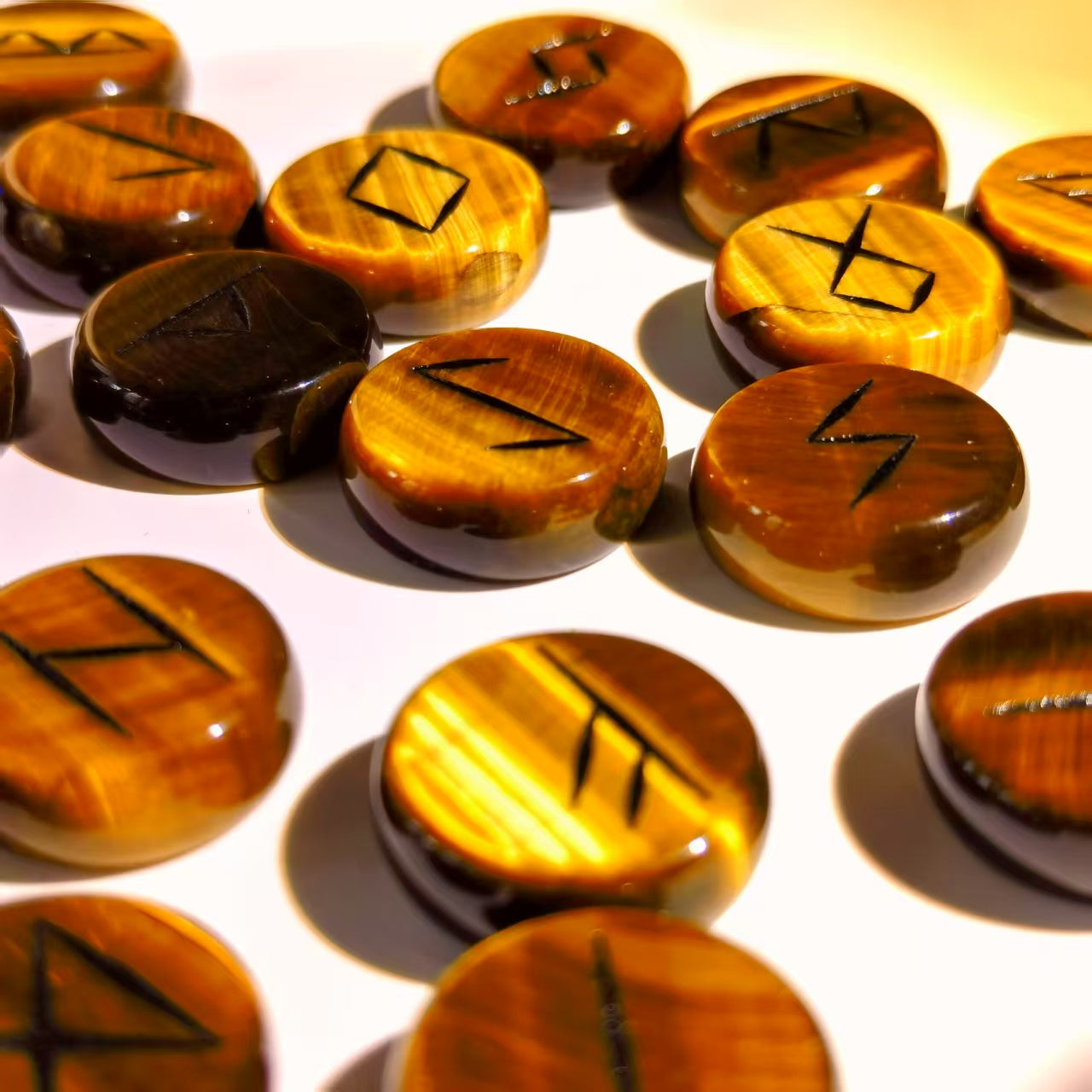 Witch Cat Tiger’s Eye Rune Set