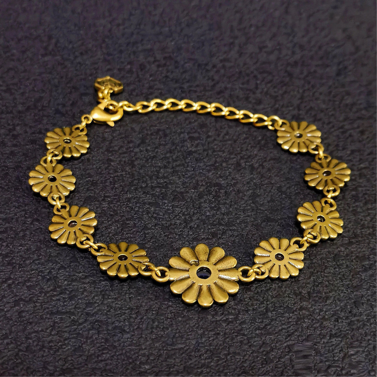 Sacred Sun Daisy Brass Bracelet – Mystical Floral Talisman of Joy, Renewal, Vitality & Positive Energy
