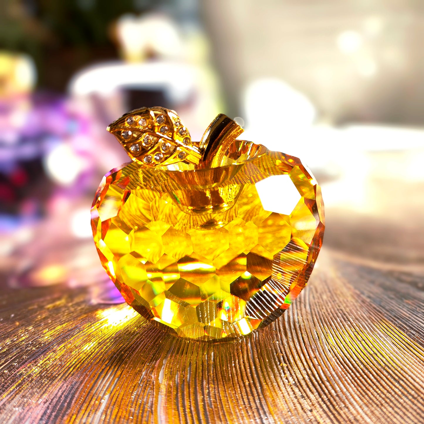 The Oracle Apple — Mystical Crystal Ornament