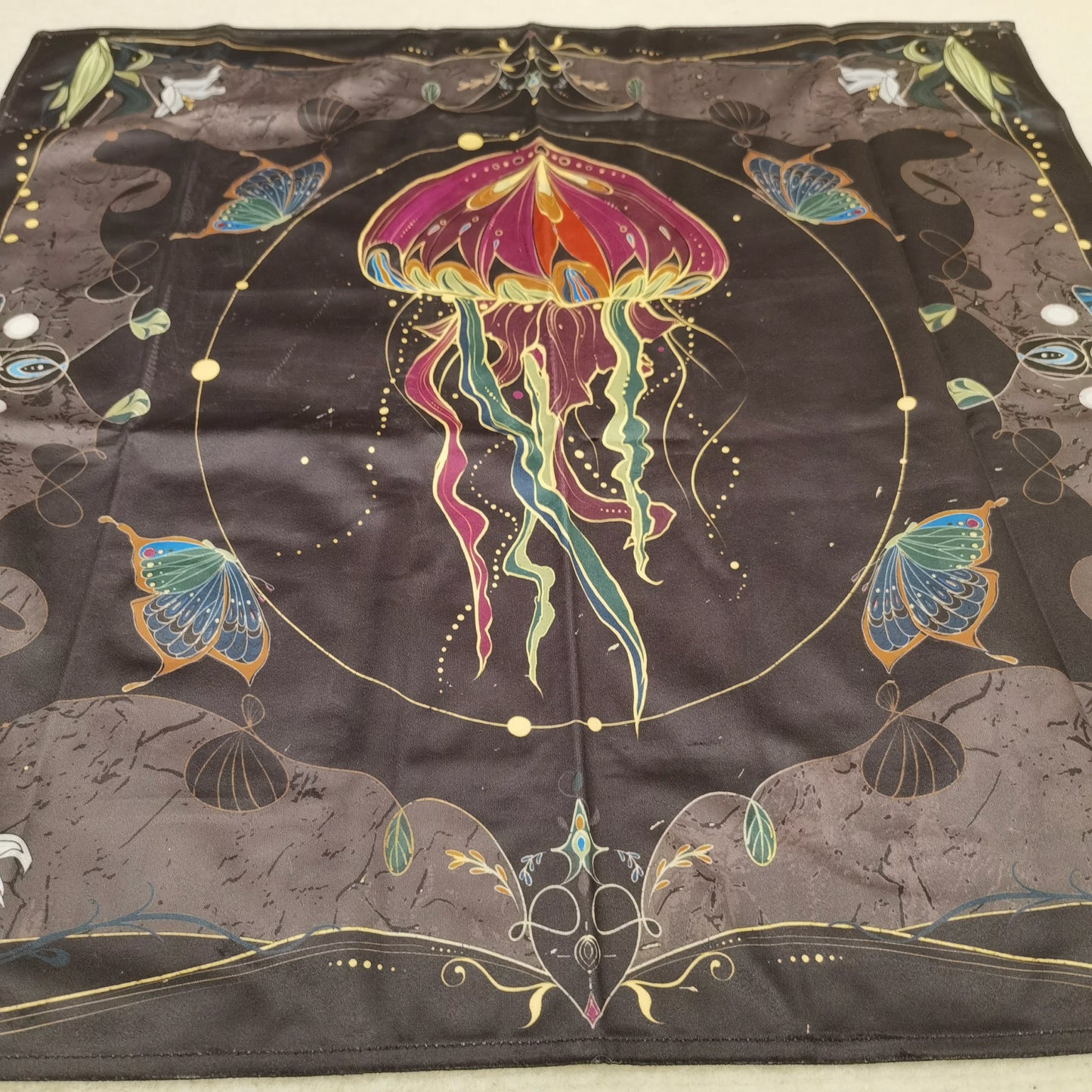 Wonderland -- Jellyfish Reading Cloth